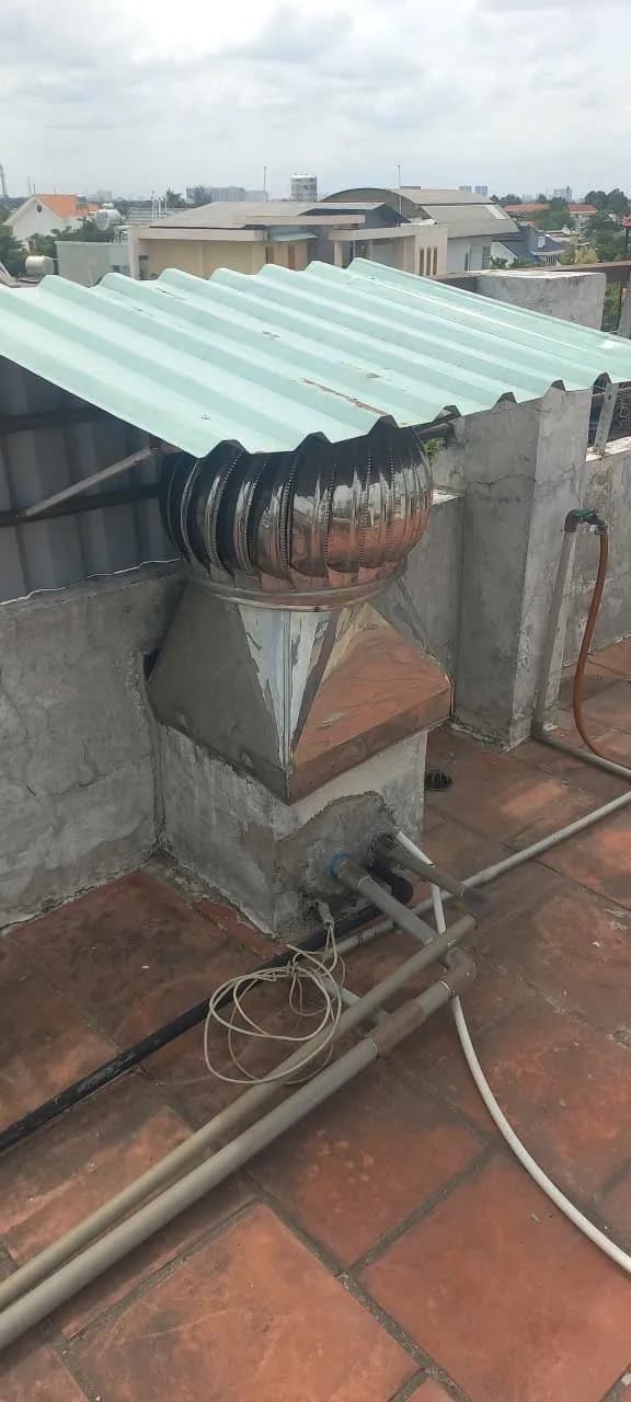 Trước sửa quả cầu hút nhiệt tại Phường Hiệp Bình Chánh, Thủ Đức — thợ Bùi Văn An