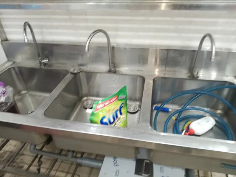 Lắp đặt bồn rửa chén inox 2 ngăn tại Quận 4 tại Quận 4