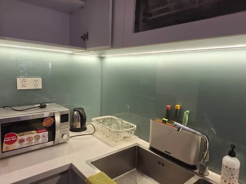 Sau khi hoàn thành sửa tủ bếp Sharp tại Nhà Bè — thợ Trần Quốc Đông (5 sao)