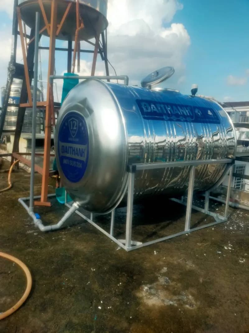 Vệ sinh và lắp đặt bồn nước inox tại Quận 3 tại Quận 3