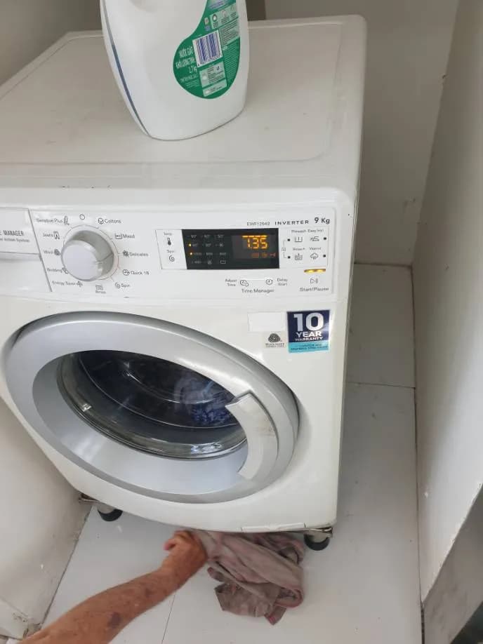 Thay động cơ xả máy giặt Electrolux tại Bình Chánh tại Bình Chánh