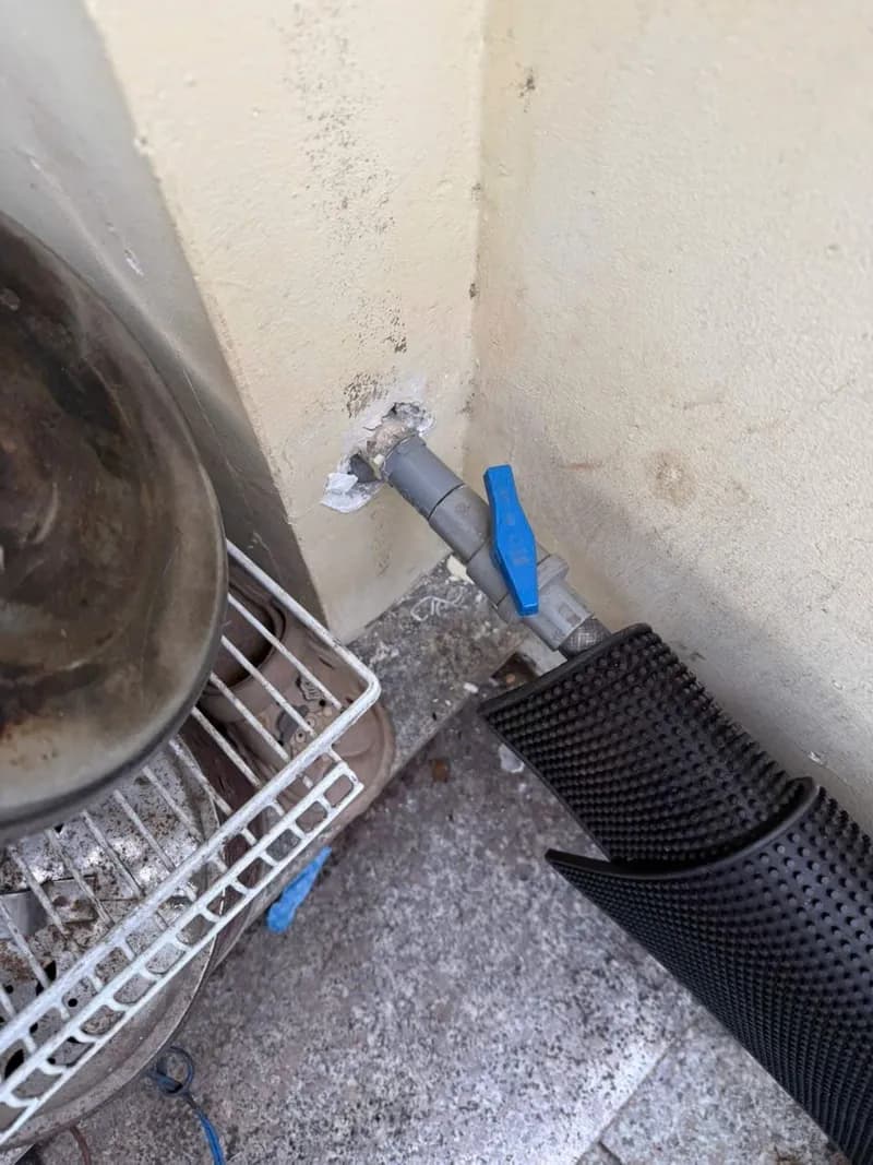 Sau khi hoàn thành sửa đường ống nước Đạt Hòa tại Thủ Đức — thợ Bùi Văn An