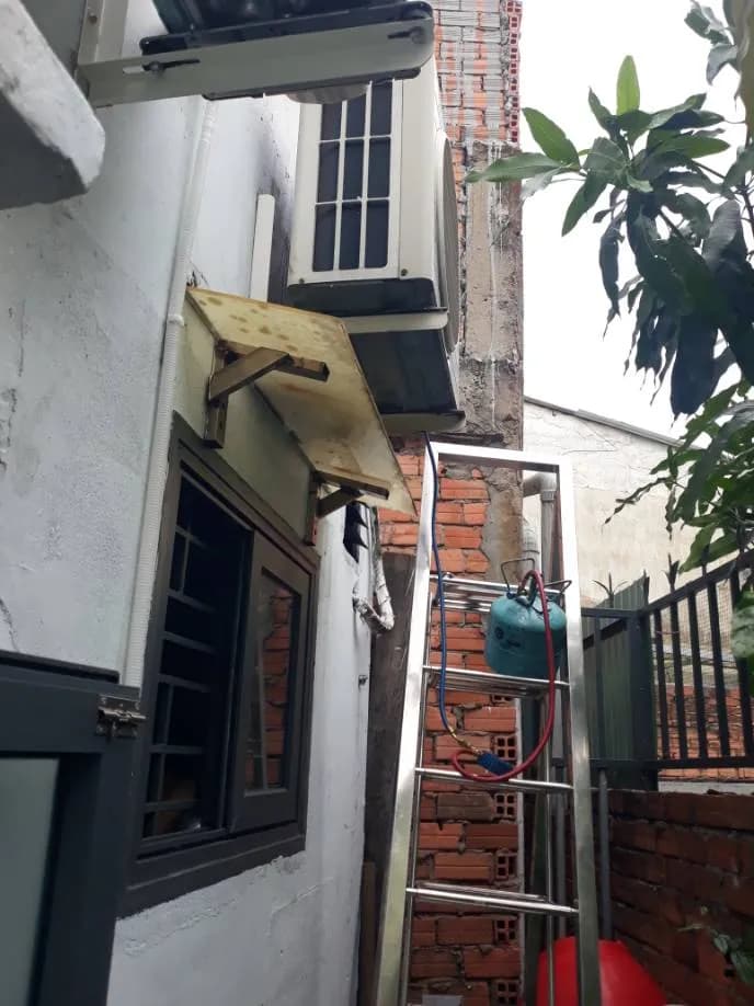 Trước sửa máy lạnh treo tường tại Phường Bình Tiên, Quận 6 — thợ Đặng Anh Huy