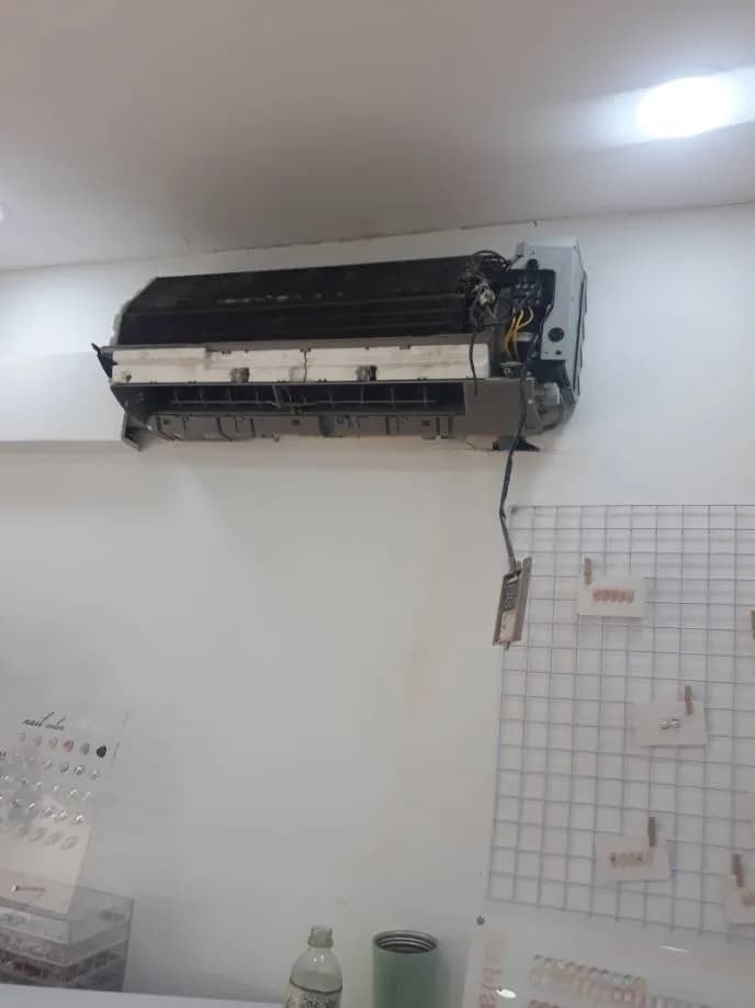 Vệ sinh máy lạnh treo tường chuyên nghiệp tại Quận 7 tại Quận 7