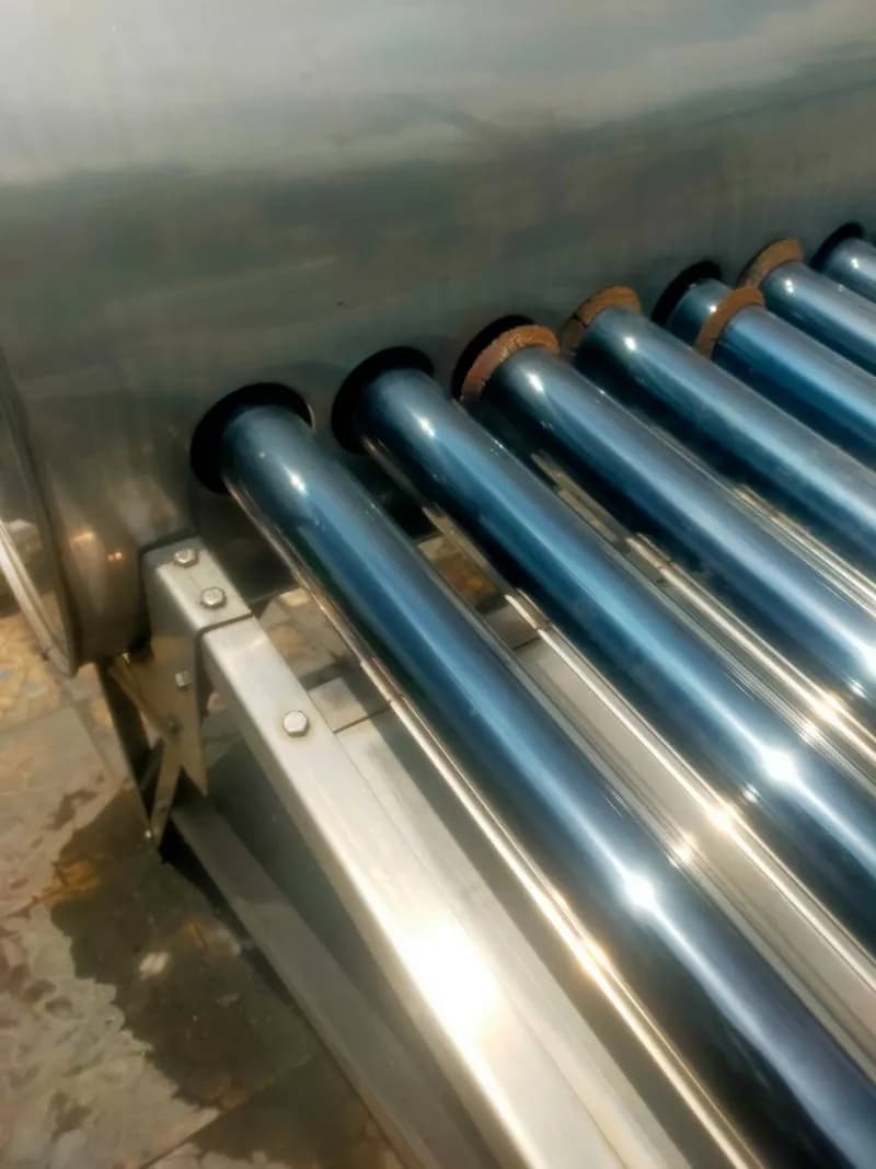 Thay ron silicon máy nước nóng năng lượng mặt trời tại Tân Bình tại xã hội chủ nghĩa Việt Nam, Tân Bình