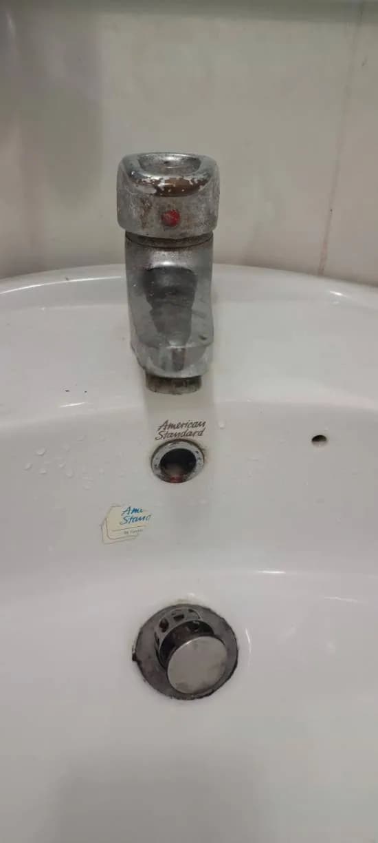Trước sửa vòi lavabo American Standard tại Quận 4 — thợ Trần Quốc Đông