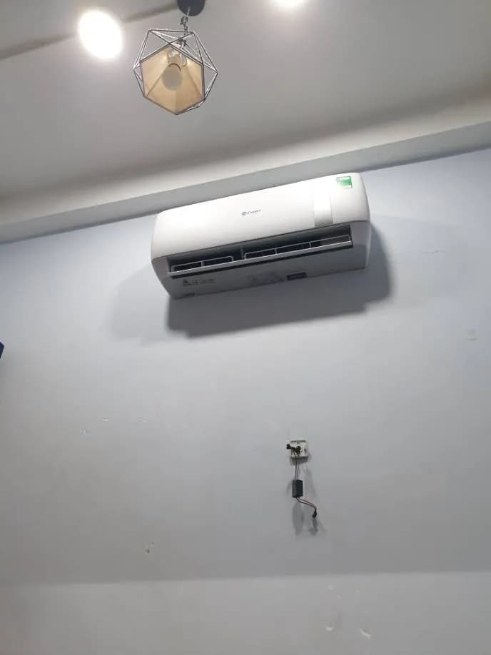 Trước sửa máy lạnh treo tường Casper tại phường tân quy quận 7, Quận 7 — thợ Phan Chí Tâm
