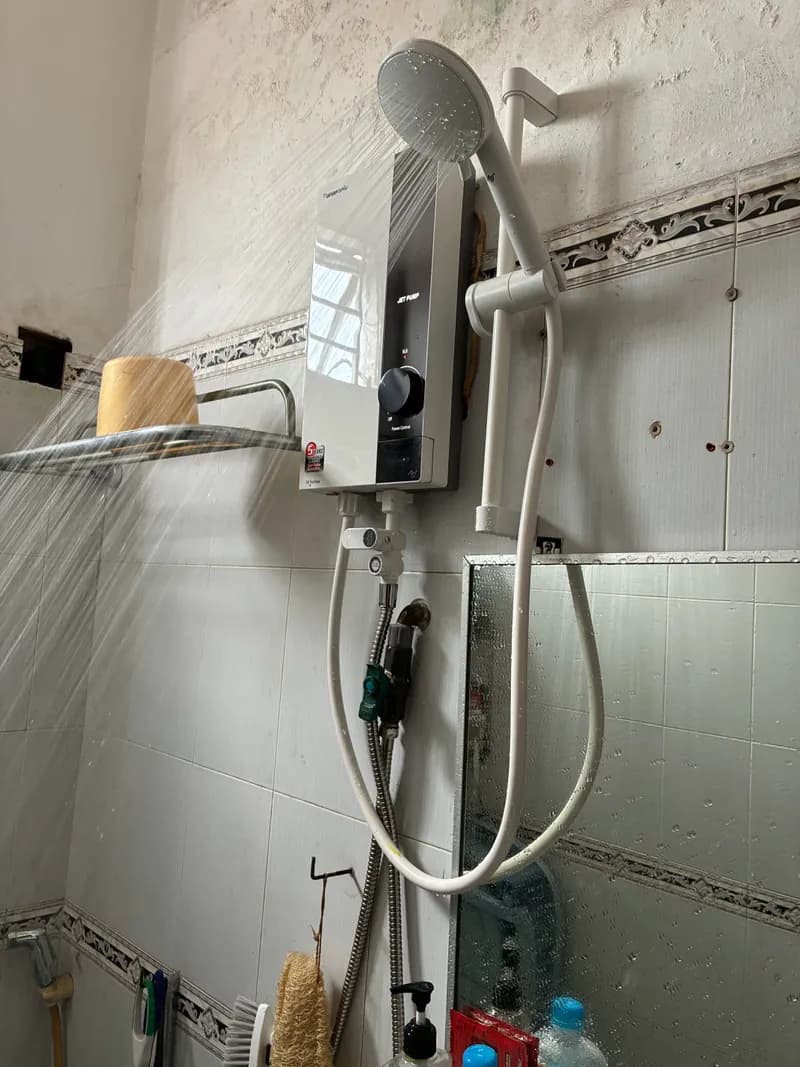 Khảo sát lắp đặt máy nước nóng tại Phường Phú Thạnh, Tân Phú tại Phường Phú Thạnh, Tân Phú