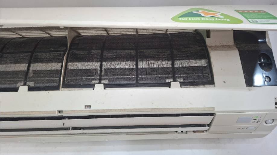 Kết quả Vệ sinh và thông tắc máy lạnh Daikin chảy nước tại Tân Phú tại P.HCM, Tân Phú — thợ Lê Hữu Lộc