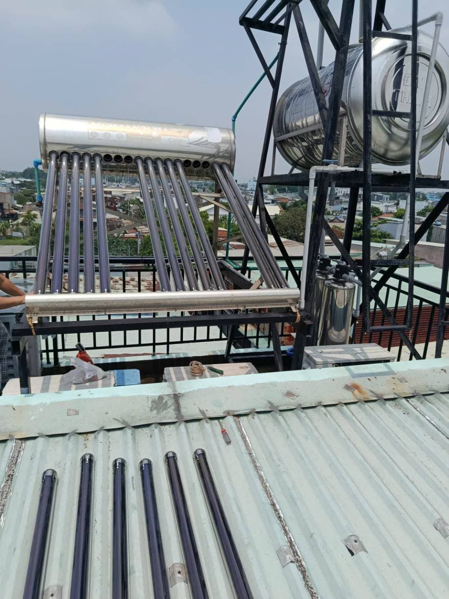 Trước khi sửa: Rỉ nước nlmt tại Bình Chánh