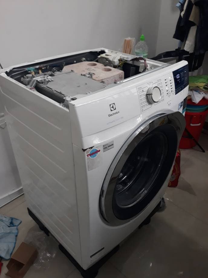 Sửa lỗi E10 máy giặt Electrolux hỏng board mạch tại Tân Phú tại Tân Phú