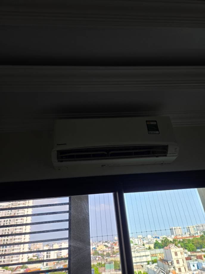 Sau khi hoàn thành sửa máy lạnh treo tường Panasonic tại Thủ Đức — thợ Lê Hữu Lộc