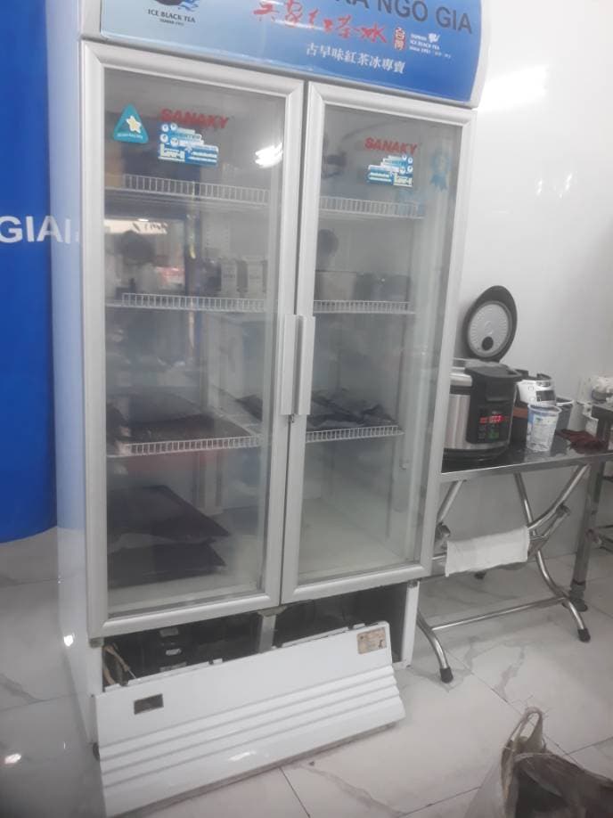 Trước khi sửa: Hàn Xì Dàn Lạnh Tủ Mát Sanaky, Thay Mặt Nạ Nhựa - Bình Tân tại Bình Tân