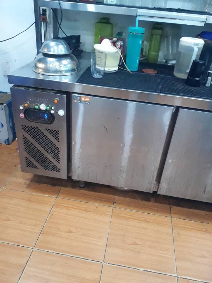 Trước sửa tủ đông Berjaya tại TPHCM — thợ Đặng Anh Huy