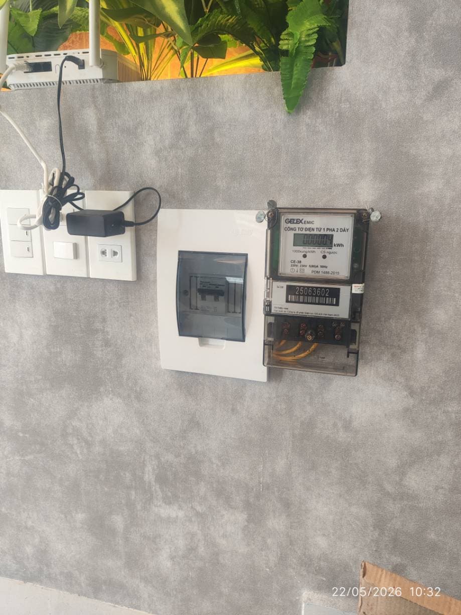 Sau khi hoàn thành sửa đồng hồ điện Gelex Emic tại TPHCM — thợ Nguyễn Hoàng Khánh