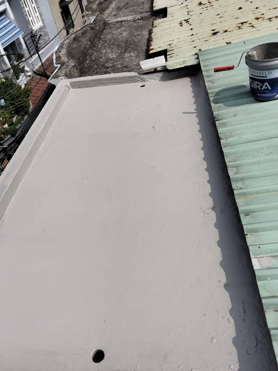 Chống thấm sàn mái tầng 2 bằng Vershield Sira tại TPHCM tại TPHCM