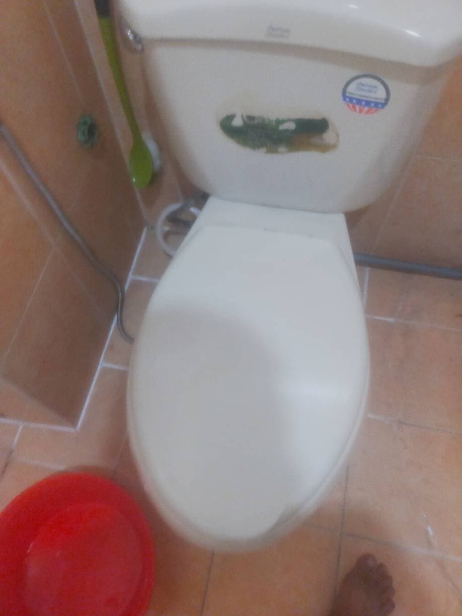 Trước sửa bồn cầu American Standard tại TPHCM — thợ Lê Tuấn