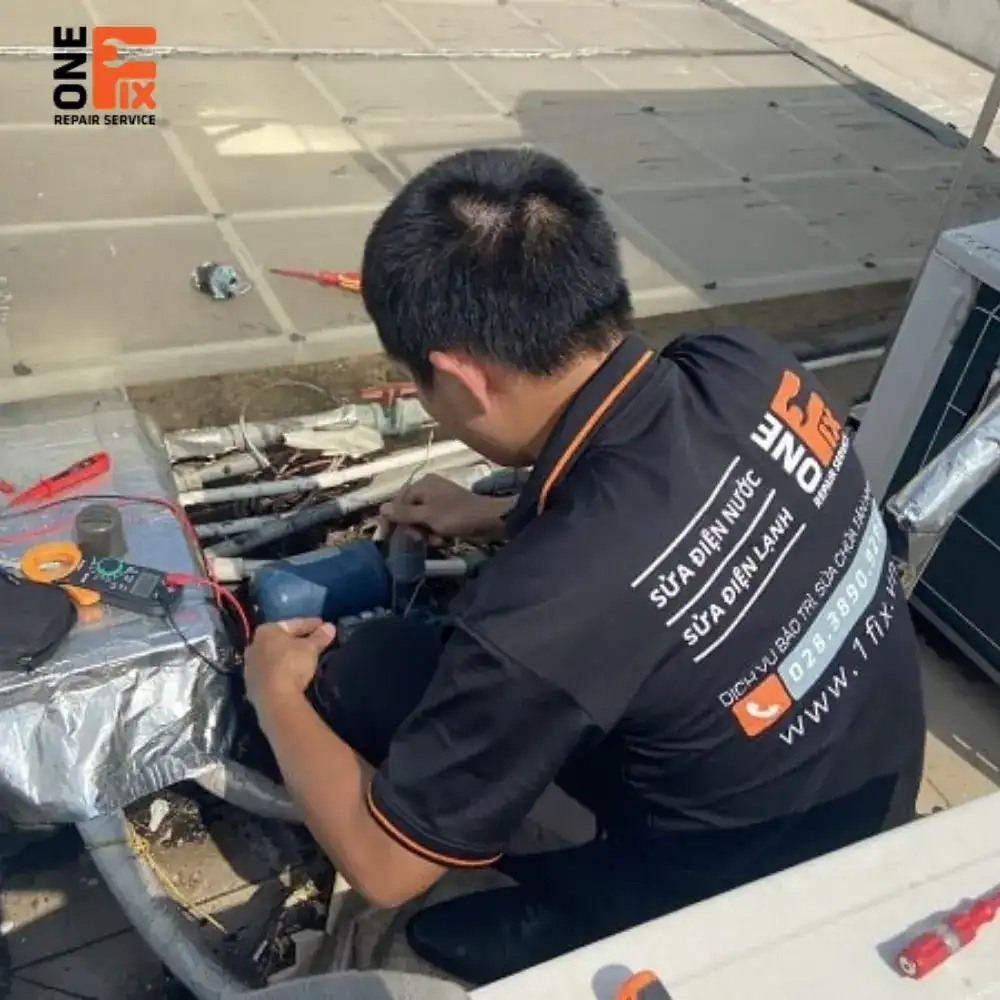 Sửa xong sự cố rò rỉ nước ở trục bơm, máy khô ráo và hoạt động an toàn
